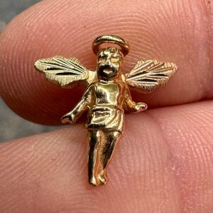 Vintage 10K Gold Black Hills Gold Grape Leaves Guardian Angel Lapel Pin Cherub